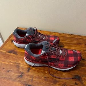 Brooks Women’s Running Sneakers